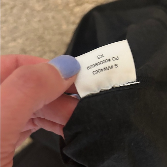 Vuori Black all the feels straight leg regular length NWOT - Picture 3 of 4